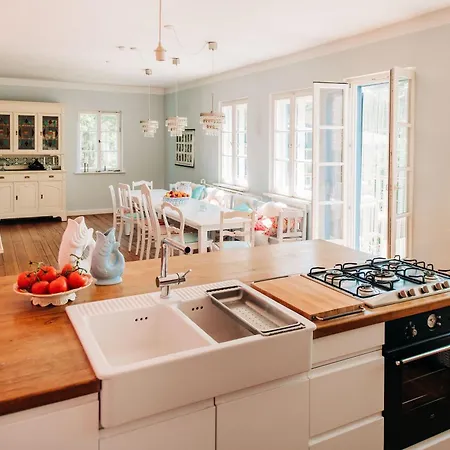 Feriehus Pommernhaus Forsthaus Rieth Am See, Sauna, Kamin, Ruderboot *